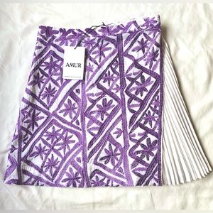 NWT Amur Brisa Pleated Skort | Size 2